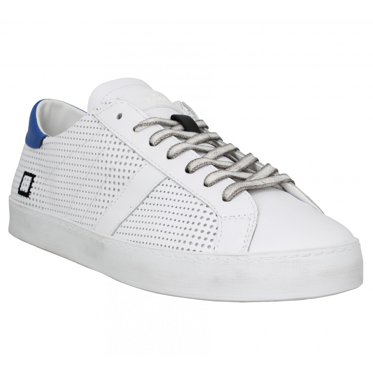date sneakers