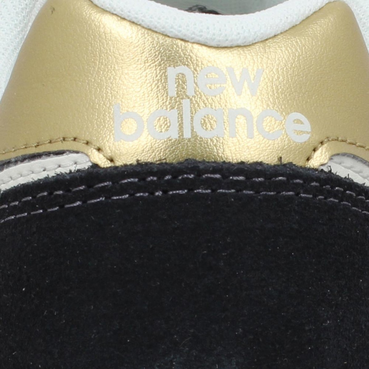 New balance 373 noir et or 2025