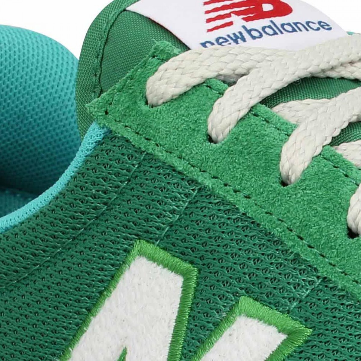 basket new balance verte Cinosural International School
