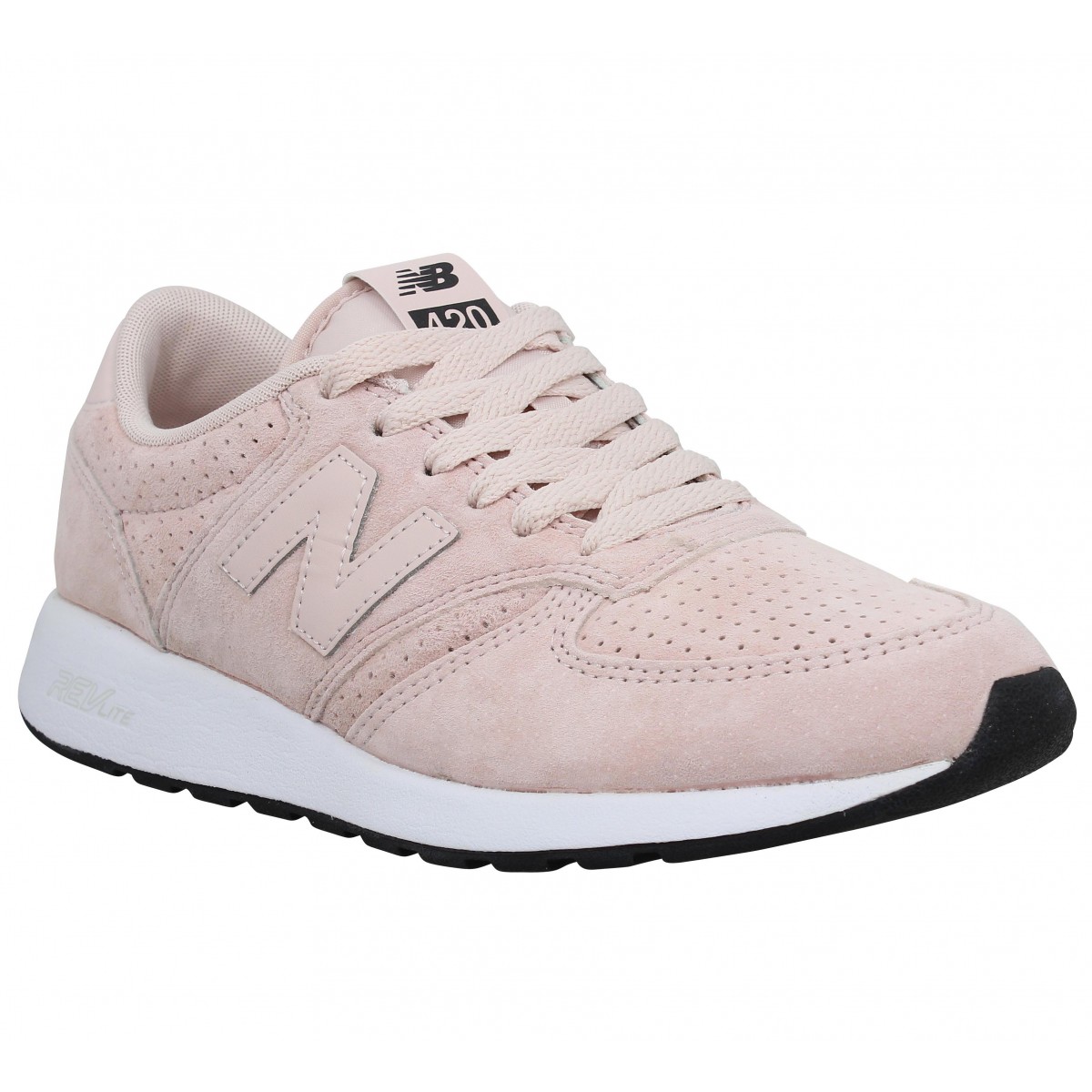 new balance rose pale Cinosural International School
