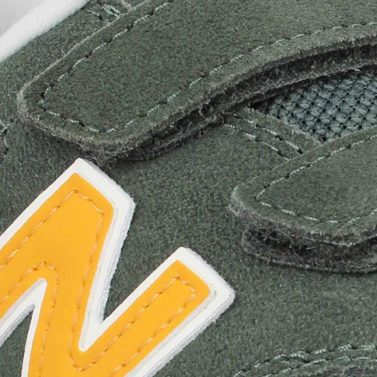 new balance enfant vert