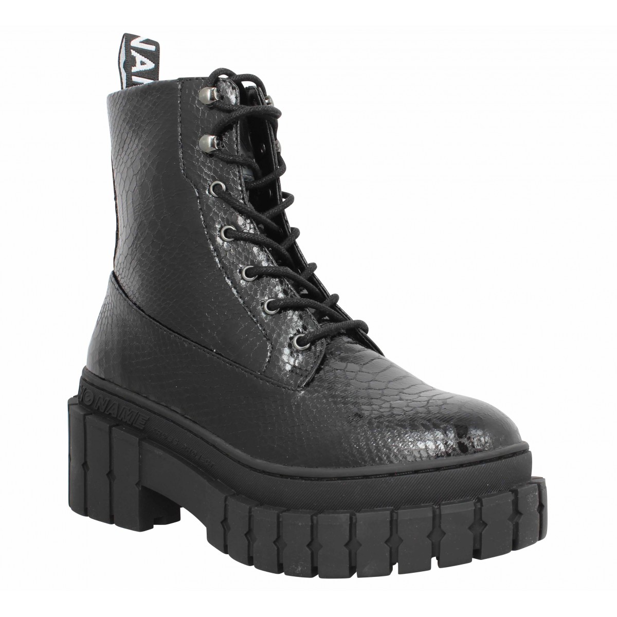 No name boots kross