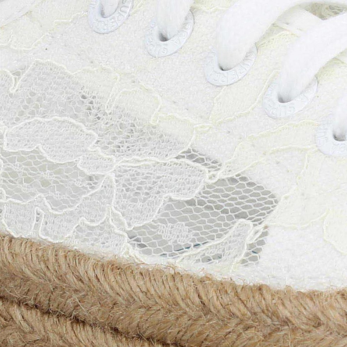 superga dentelle blanche
