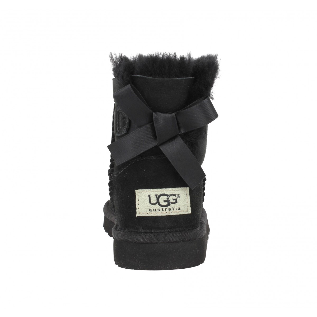 Ugg noir courte cheap