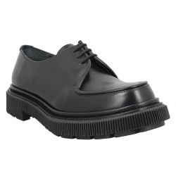 Chaussure type hot sale doc martens